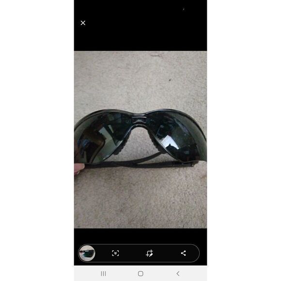 Black sunglasses  - Picture 1 of 3